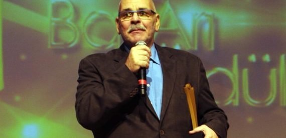 Rasim Öztekin hayatını kaybetti